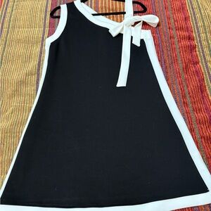 Chic Black and White Formal Dress with Bow Accent